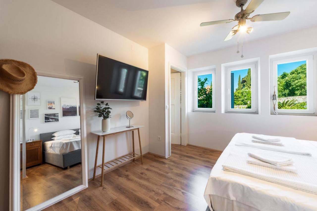 Apartment Near Old Town, Free Parking & Huge Garden Dubrovnik Exterior photo