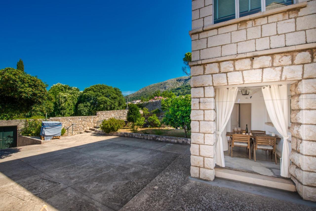 Apartment Near Old Town, Free Parking & Huge Garden Dubrovnik Exterior photo