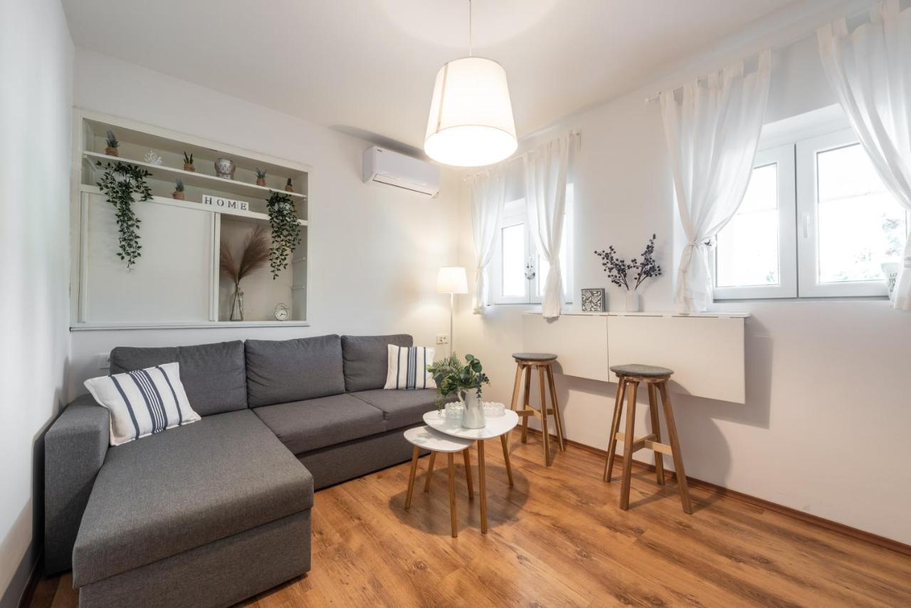 Apartment Near Old Town, Free Parking & Huge Garden Dubrovnik Exterior photo