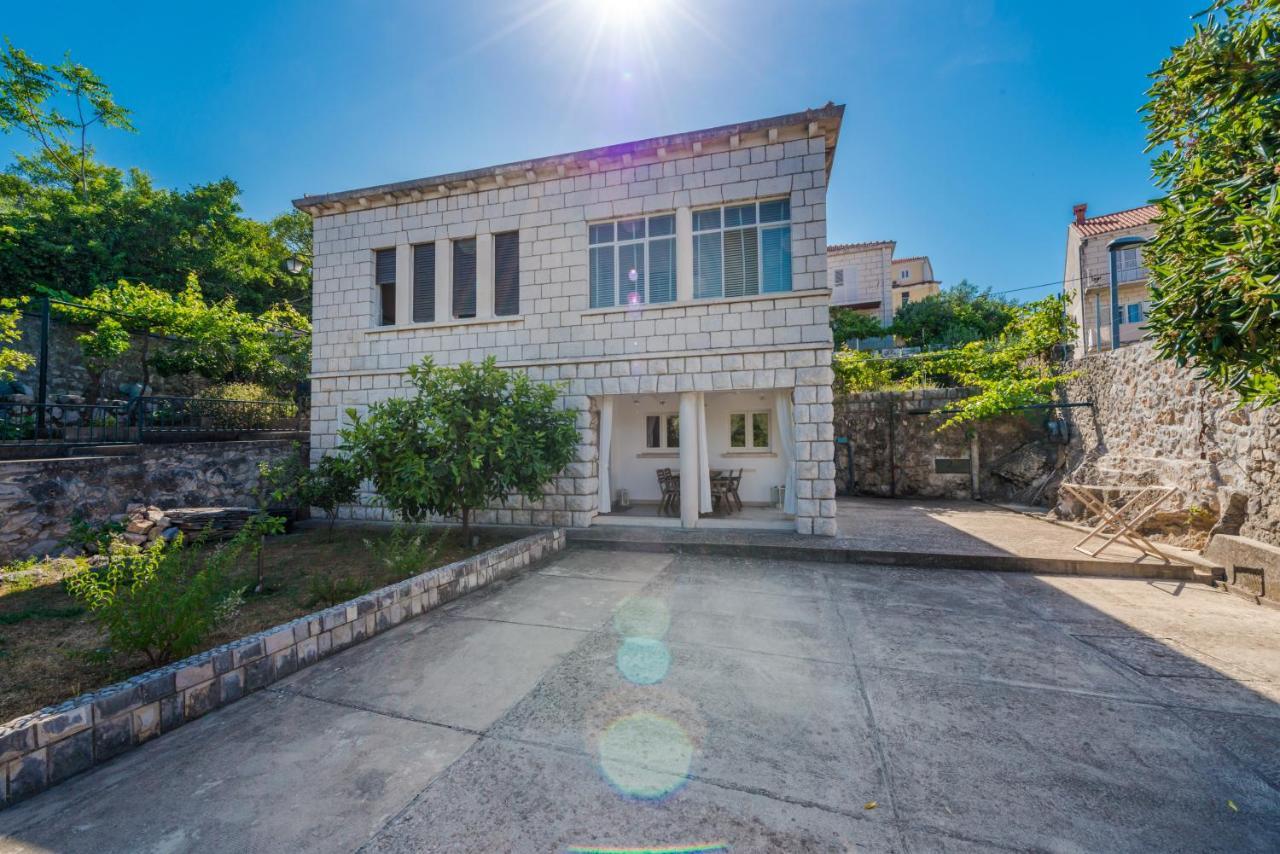 Apartment Near Old Town, Free Parking & Huge Garden Dubrovnik Exterior photo