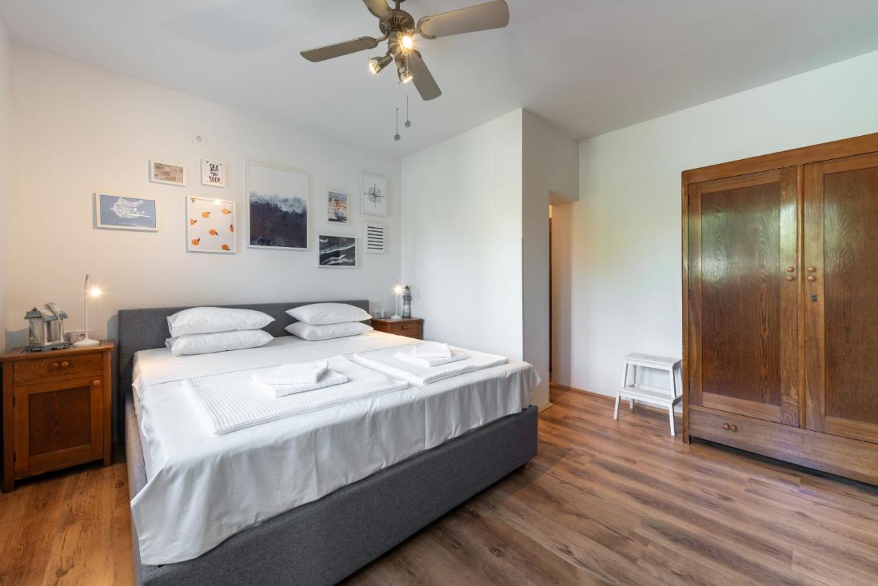 Apartment Near Old Town, Free Parking & Huge Garden Dubrovnik Exterior photo